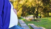 یافته های به دست آمده از مرکز مطالعه سلامت زنان پنسیلوانیا (CePAWHS):  نقش مکمل اسید فولیک در زنان جوان تر و مسن تر غیر حامله ای که در سن بارداری هستند